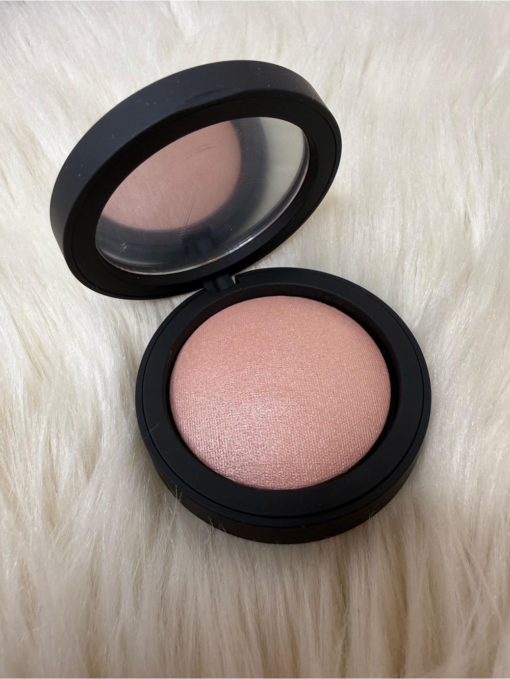 *NEW* INIKA Organic Baked Mineral Illuminisor - Starlight